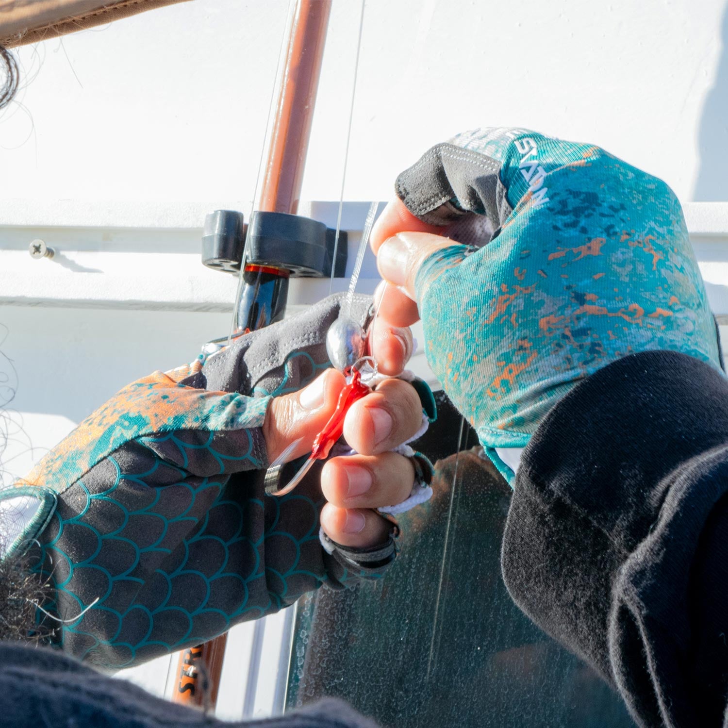 The Angler Fishing Gloves